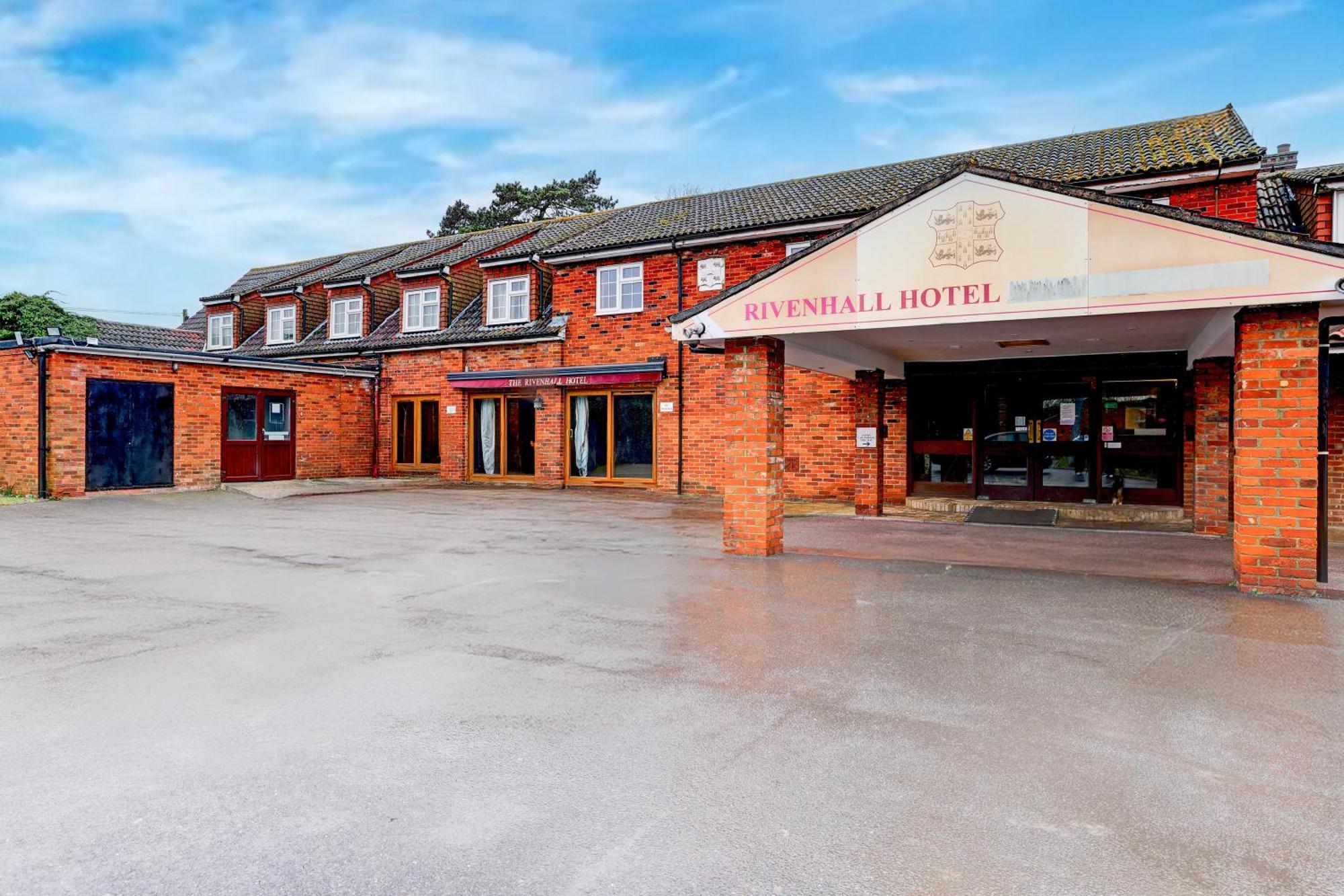 Oyo The Rivenhall Hotel In Witham, Chelmsford Bagian luar foto